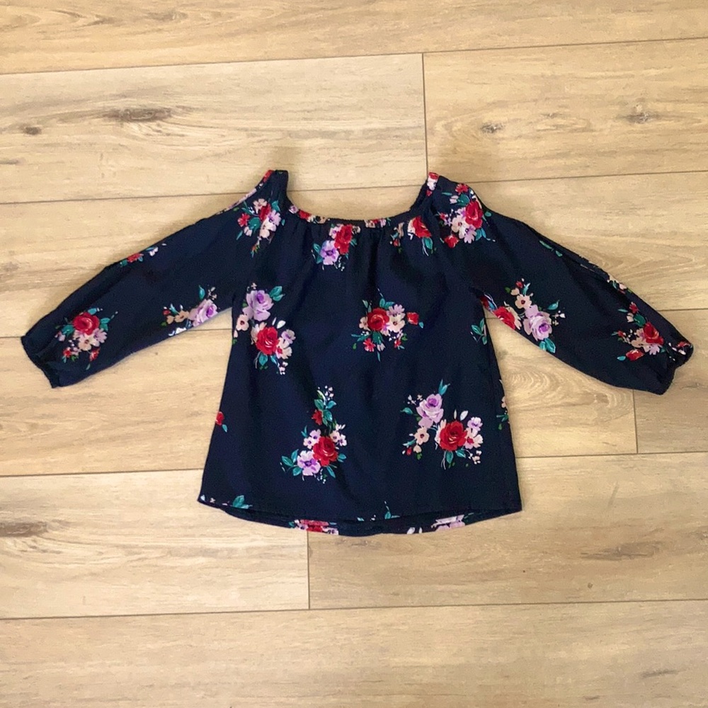 Nice blouse, Abercrombie, size 10, black, light purple, red, light pink, green